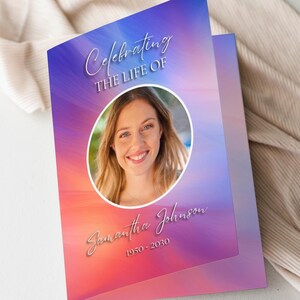 Plantilla de obituario para programa funerario, programa editable de celebración de la vida, tarjeta plegable conmemorativa con atardecer azul y morado, CA1