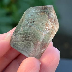 Clorite included Quartz Crystal Point (from Brasil), model 6,  quartz crystals, minerals