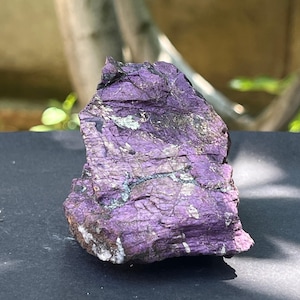 Raw Purpurite Crystal | Spiritual Growth & Introspection | Size: 11 x 6 x 5 cm | Enhance Your Meditation Practice