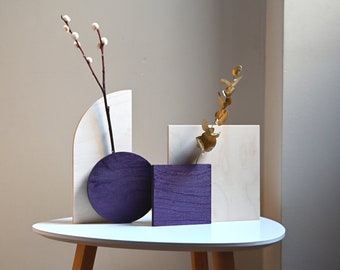 Bauhaus-Holzvase für getrocknete Blumen: Modernes geometrisches Herzstück