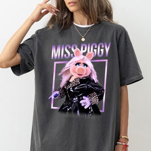 Disney The Muppets Missy Piggy Framed Premium T-Shirt, Disney Miss Piggy Animal Muppet Shirt, Disneyland Matching Shirt, Disney Trip 2025