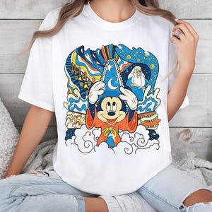 Vintage magische Mickey-shirt, Fantasia Sorcerer Mickey Mouse-shirt, Mickey en vrienden, shirt Disneyland familievakantie, verjaardagscadeaus afbeelding 2