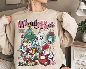 Felpa natalizia retrò Disney Winnie the Pooh, maglietta con albero di Natale di Winnie the Pooh e amici, maglietta "Un anno di Pooh felicissimo", maglietta con albero di Natale Disney