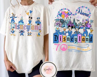 ディズニーランド70周年記念 1955-2025 シャツ、ミッキーと仲間たちの