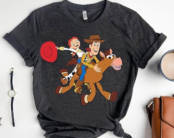 Disney Pixar Toy Story 4 T-shirt Woody's Roundup Gang, t-shirt Woody et Jessie, chemise vacances en famille Disneyland, cadeaux d'anniversaire assortis Disney