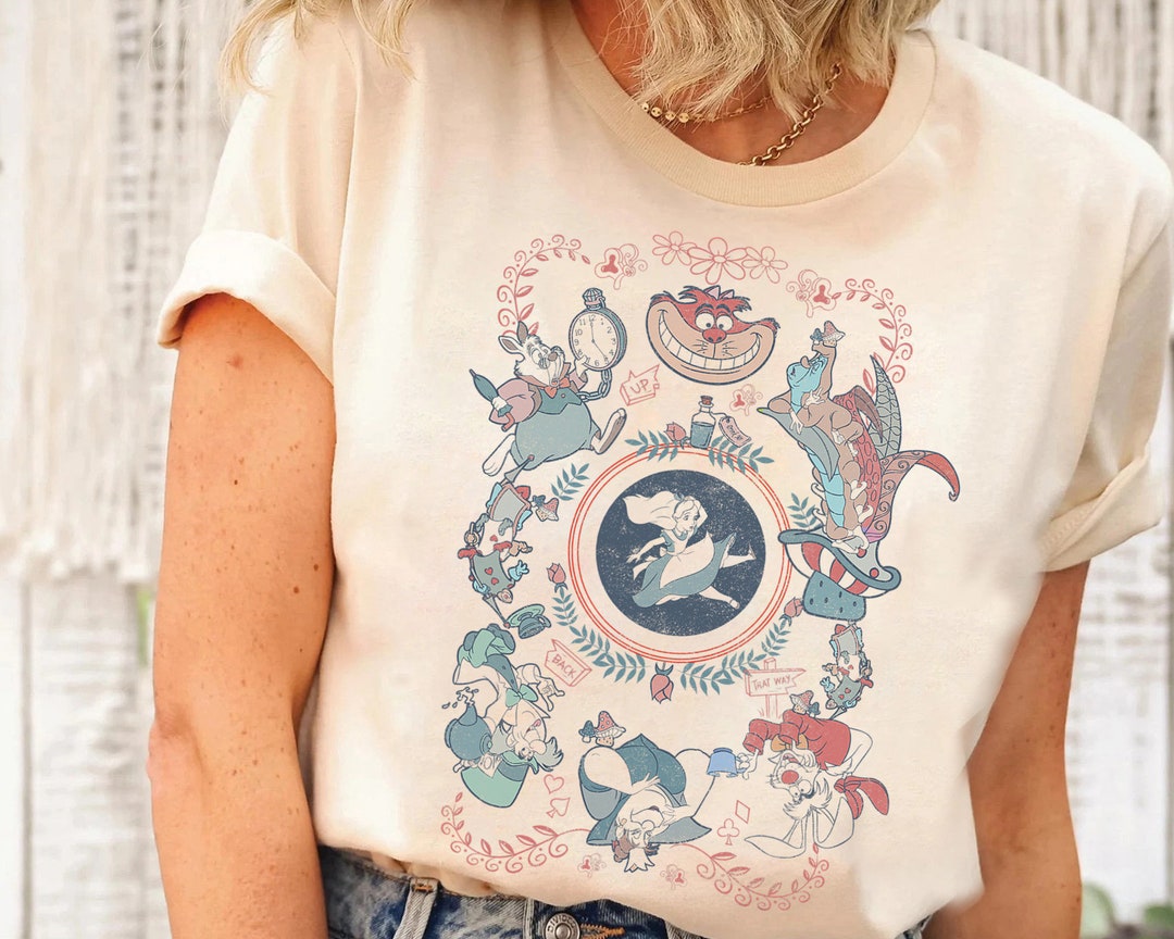 T Shirt Alice Aux Pays Des Merveilles Disney Alice in Wonderland Card Style Mashup T-shirt, Alice in