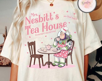 Camiseta del Salón de Té de la Sra. Nesbitt de Disney, Camiseta de la Casa de Té de Nesbitt, Camiseta de Buzz Lightyear de Toy Story de Disney, Camiseta a juego familiar de Disneyland