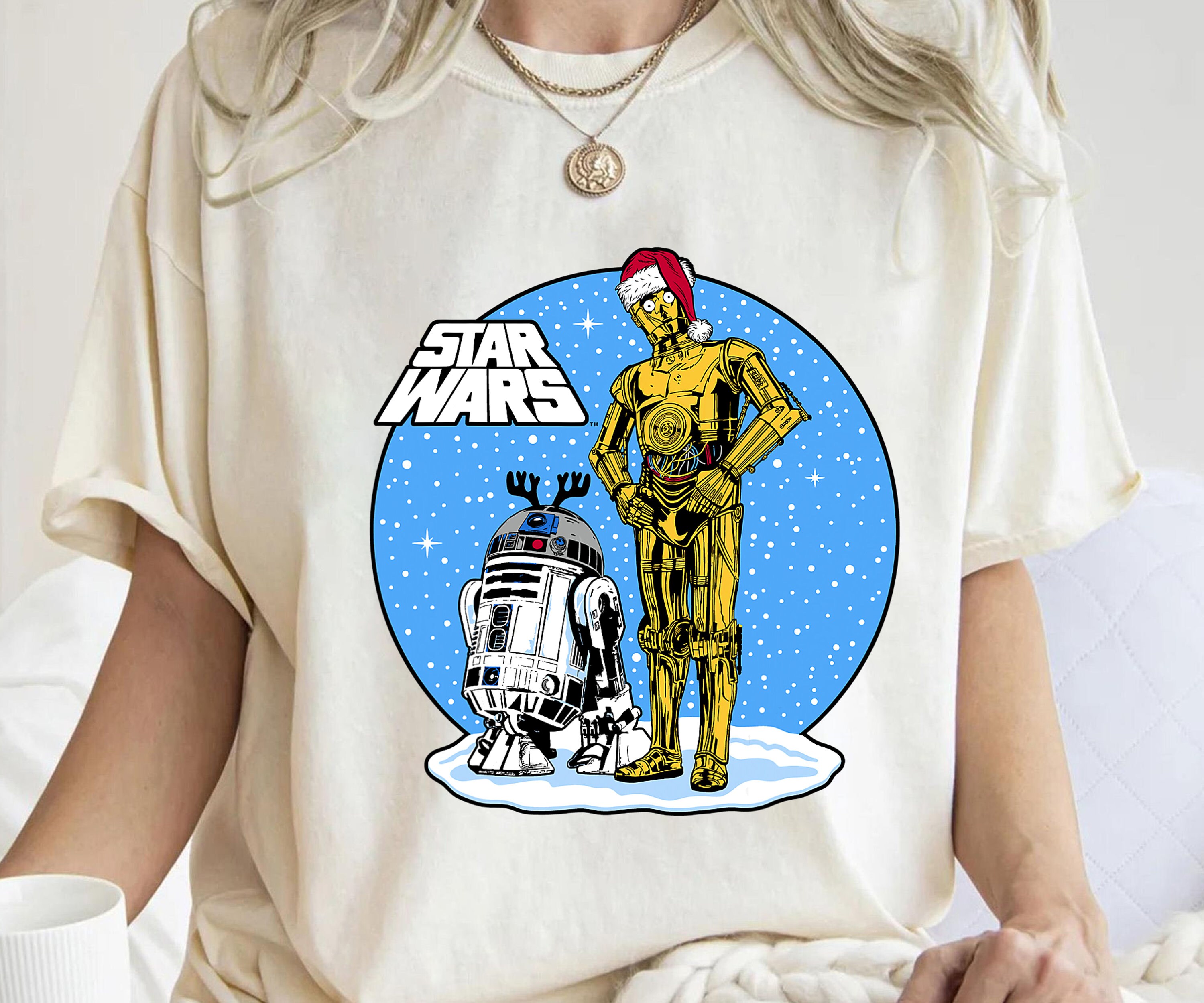 Star Wars Christmas C-3PO & R2-D2 Snow Globe T-shirt, Star Wars