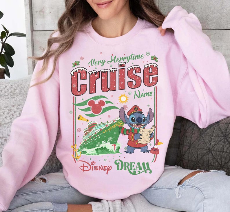 Gepersonaliseerd Disney Very Merrytime Cruise-T-shirt met alle personages, Cruise Line-kerst-T-shirt, Mickey & Friends, Stitch Chip Dale Inside Out afbeelding 5