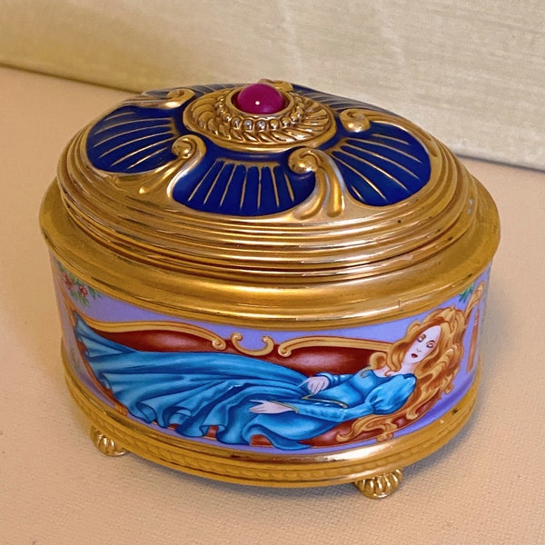 Vintage Franklin Mint House of Fabergé Sleeping Beauty Music Box, Porcelain with 24 Carat Gold, Vintage Music Box, Flawless Music, Gift