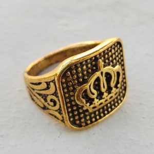 Bronze Crown Ring