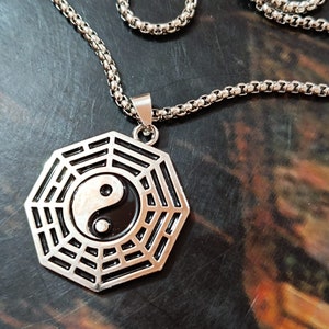 Yin Yang Pendant: Vashikaran Love Attraction Amulet