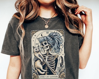 Camiseta de gato, regalo de Halloween con colores reconfortantes para gatos, camiseta divertida para amantes de los gatos, camiseta con esqueleto y carta del tarot de gato, regalo para mamá gata