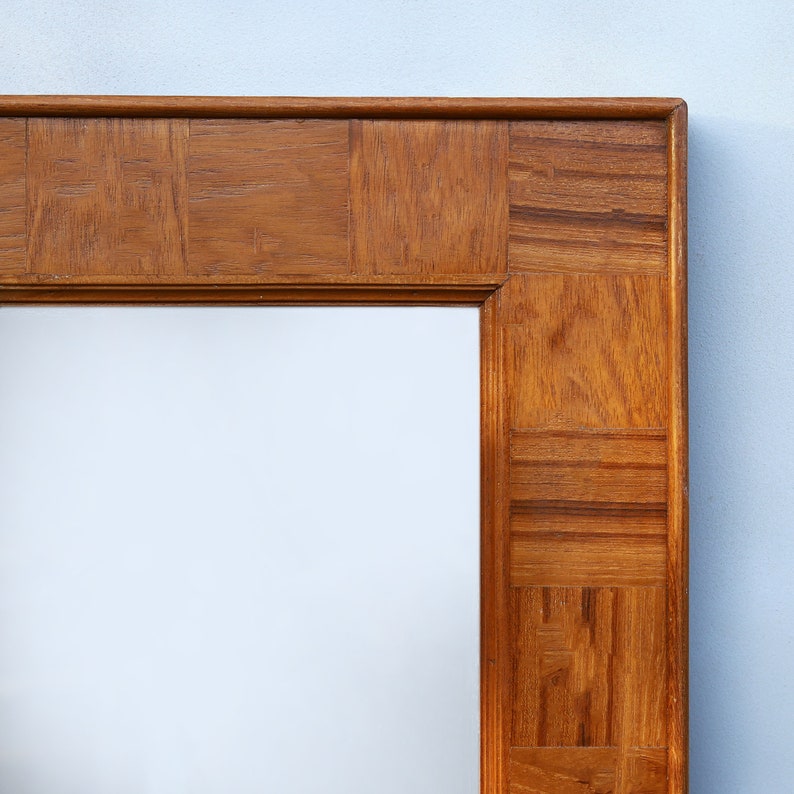 Custom reclaimed teak wood mirror frame with a modern dimensional border, natural lacquer finish and one-of-a-kind wood grain. Designed for bathroom, bedroom, living room, dressing area or entryway. Reclaimed teak wall mirror, large wooden mirror, solid wood mirror frame, custom size mirror, handmade teak furniture, rustic modern home decor, Indian handicraft furniture.