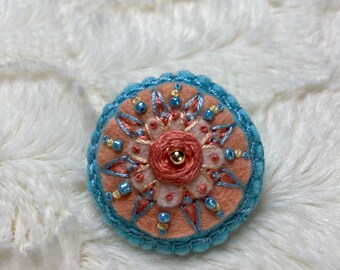 Broche ronde