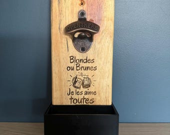 Décapsuleur mural avec récupérateur de capsules