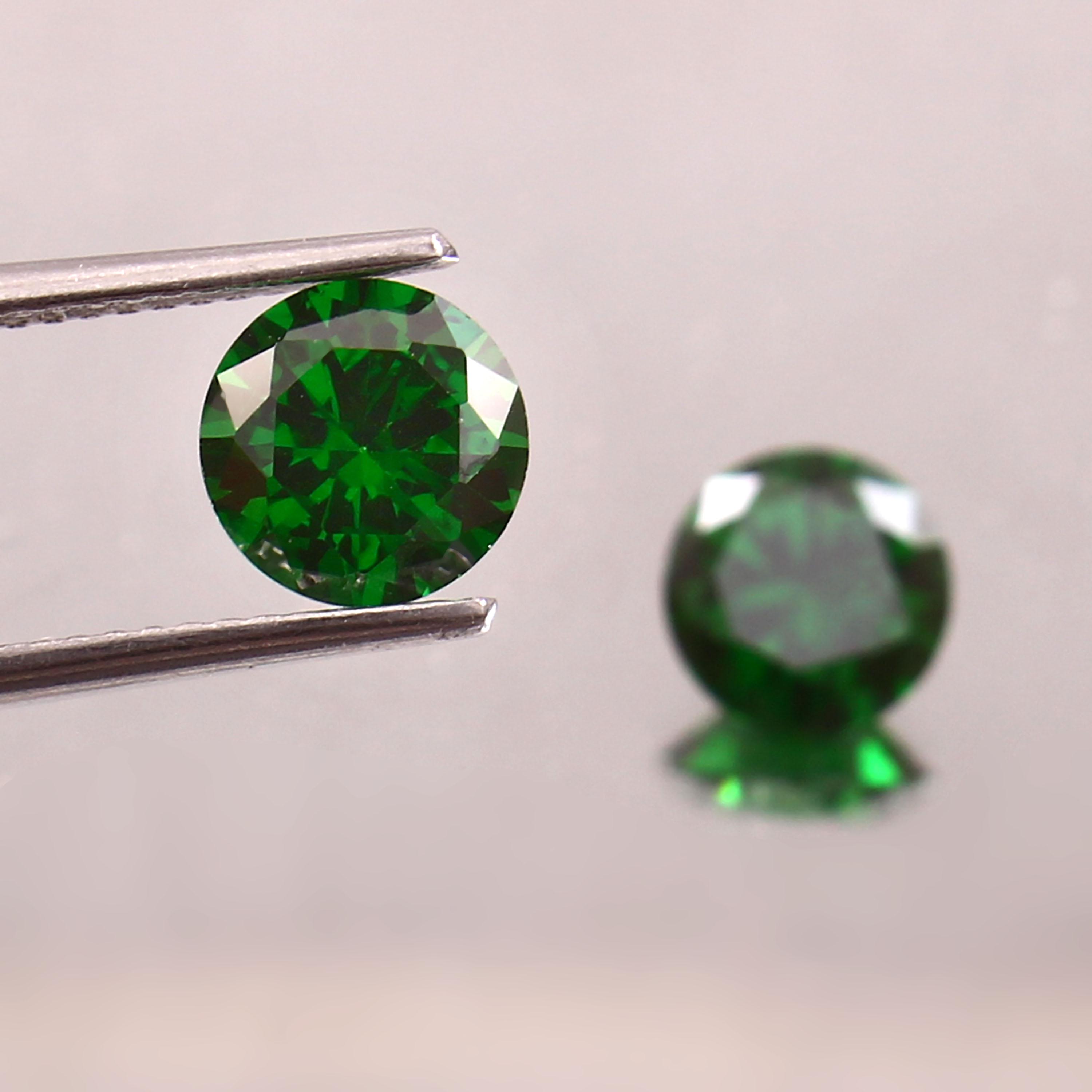 AAA Quality Emerald Green Round Cubic Zirconia Loose Gems - 2mm To 10mm - USA Seller
