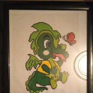 On order, frame 24*32cm, black or white, personalized cross stitch drawing