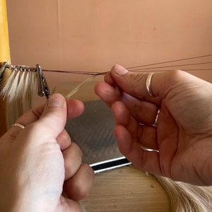 Handbunden väftträningsmanual: Professionell hårförlängningsguide (PDF med videor)