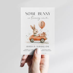 Bunny Boy 1.Geburtstag einladen | Einige Hase ist eine Geburtstagseinladung | Hase Fahren Geburtstag einladen | Bearbeitbar | Sofort Download