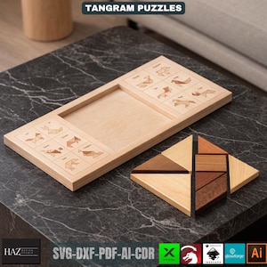 Peut inclure: Un jeu de puzzle tangram en bois avec le texte "TANGRAM PUZZLES" en haut. L'ensemble comprend un plateau rectangulaire avec des silhouettes d'animaux et un ensemble séparé de formes géométriques. Le plateau mesure environ 30 cm de long. L'ensemble est sur une surface sombre.
