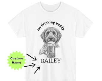 Aangepaste Goldendoodle die een bier drinkt T-shirt | T-shirt met schattige hondenbier