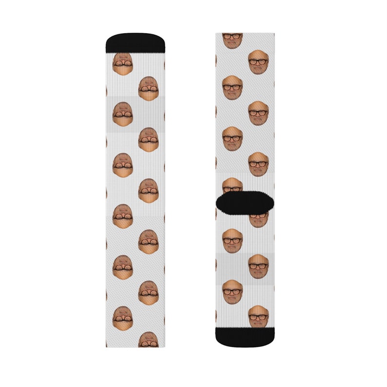 Chaussettes Danny DeVito | Idée cadeau de chaussettes de célébrités | Chaussettes pour les fans de cinéma Matilda | Idée cadeau drôle de chaussettes | Idée Cadeau Chaussettes Personnalisées image 4