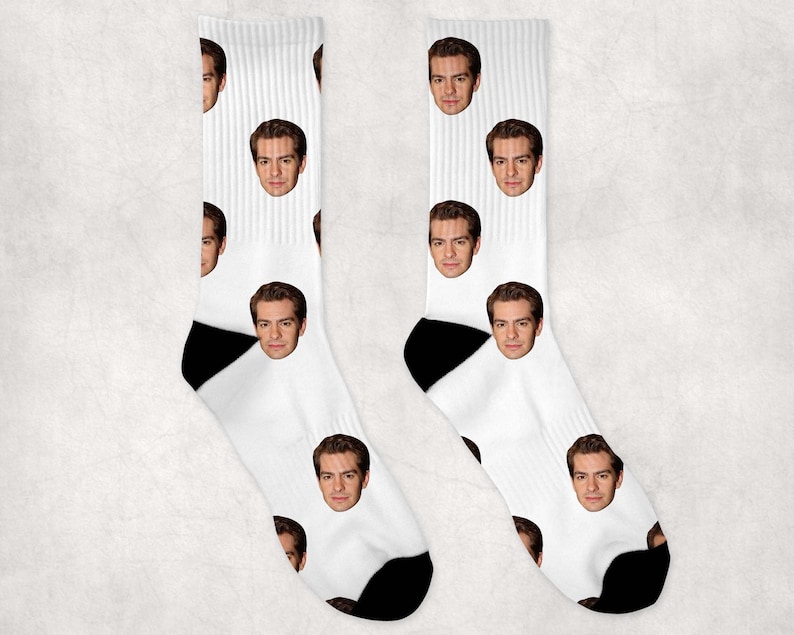 Andrew Garfield Sokken | Celebrity sokken cadeau-idee | Sokken voor filmfans van Hacksaw Ridge | Grappige sokken cadeau-idee | Aangepaste sokken cadeau-idee afbeelding 1