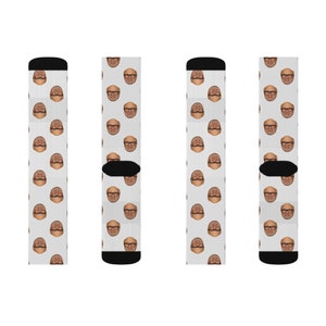 Chaussettes Danny DeVito | Idée cadeau de chaussettes de célébrités | Chaussettes pour les fans de cinéma Matilda | Idée cadeau drôle de chaussettes | Idée Cadeau Chaussettes Personnalisées image 3