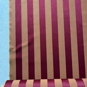 Woven fabric with stripes