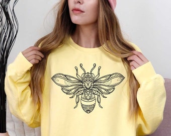 Comfort Colors Bee Sweatshirt Unisex Honey Bee Sweater for Nature Lovers Mothers Day Gift for Her