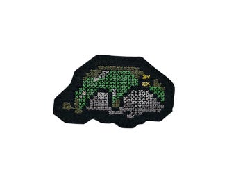 Cross Stitch Patch: Lazy Frog, Tired Green Frog, Relaxed Napping Animal Decor