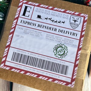 Downloadbaar en bewerkbaar verzendlabel kerstman vanaf de noordpool