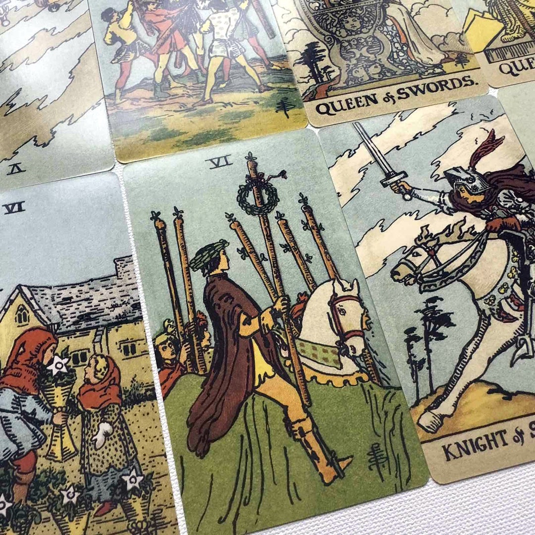 thumbnail image 2 of Vintage Borderless 78 Tarot Deck - Classic Cards English Edition With Pouch 2 of 6