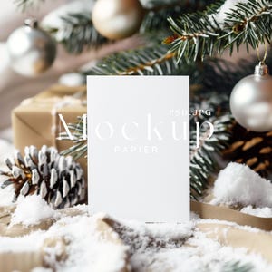 5x7" Mockup de cartão de Natal, Mockup de cartão único, Mockup de cartão de inverno, Mockup de cartão comemorativo, Mockup de cartão minimalista, Mockup de neve nº 2