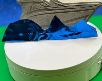 BOAT Garden Art measures 5 x 2 1/2"