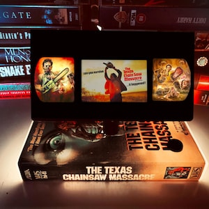 The Texas Chainsaw Massacre VHS Lamp, Horror VHS Movie Table Lamp,  Table Lamp 80s, Retro VHS Table Lamp, Night Light Lamp, Horror Gift