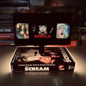 Lámpara de mesa VHS Scream, decoración retro personalizada de películas, nostalgia de los 80 y 90, luz nocturna de película de terror