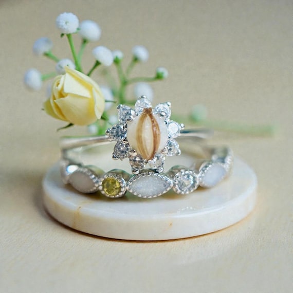 round starburst ring stack