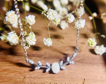 Breastmilk vine necklace