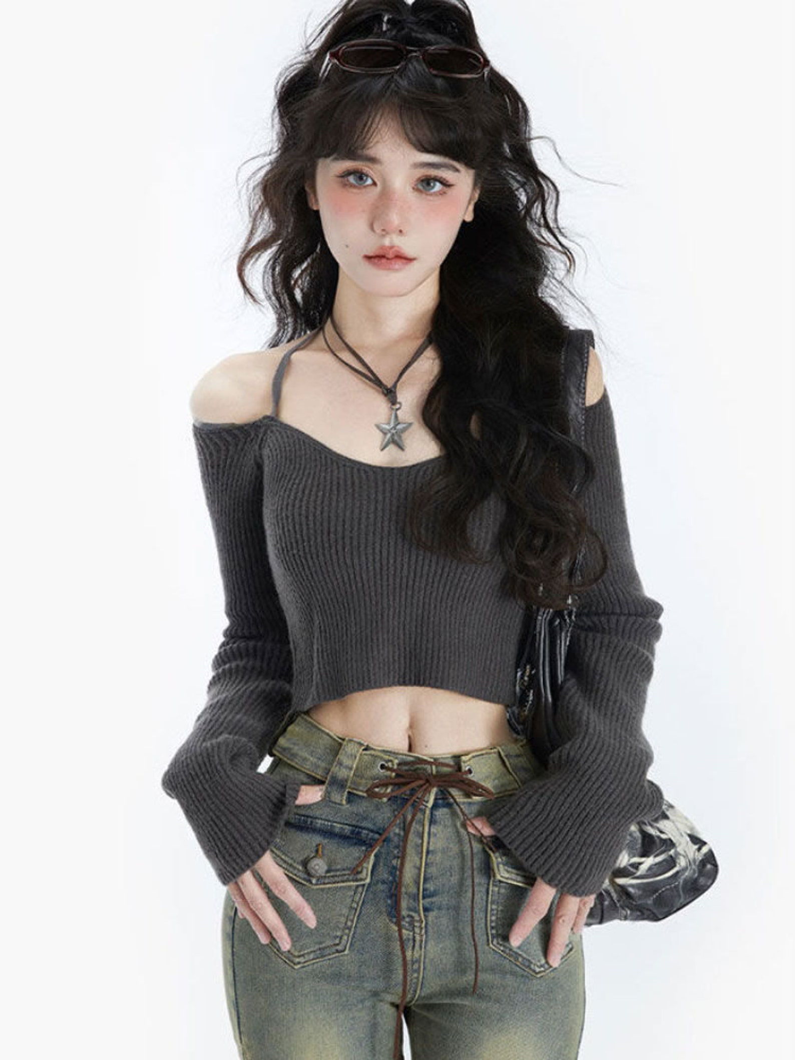What Is Acubi Fashion? Cultural Origin & Popular Outfits 15 Acubi Slim Cropped Sweater