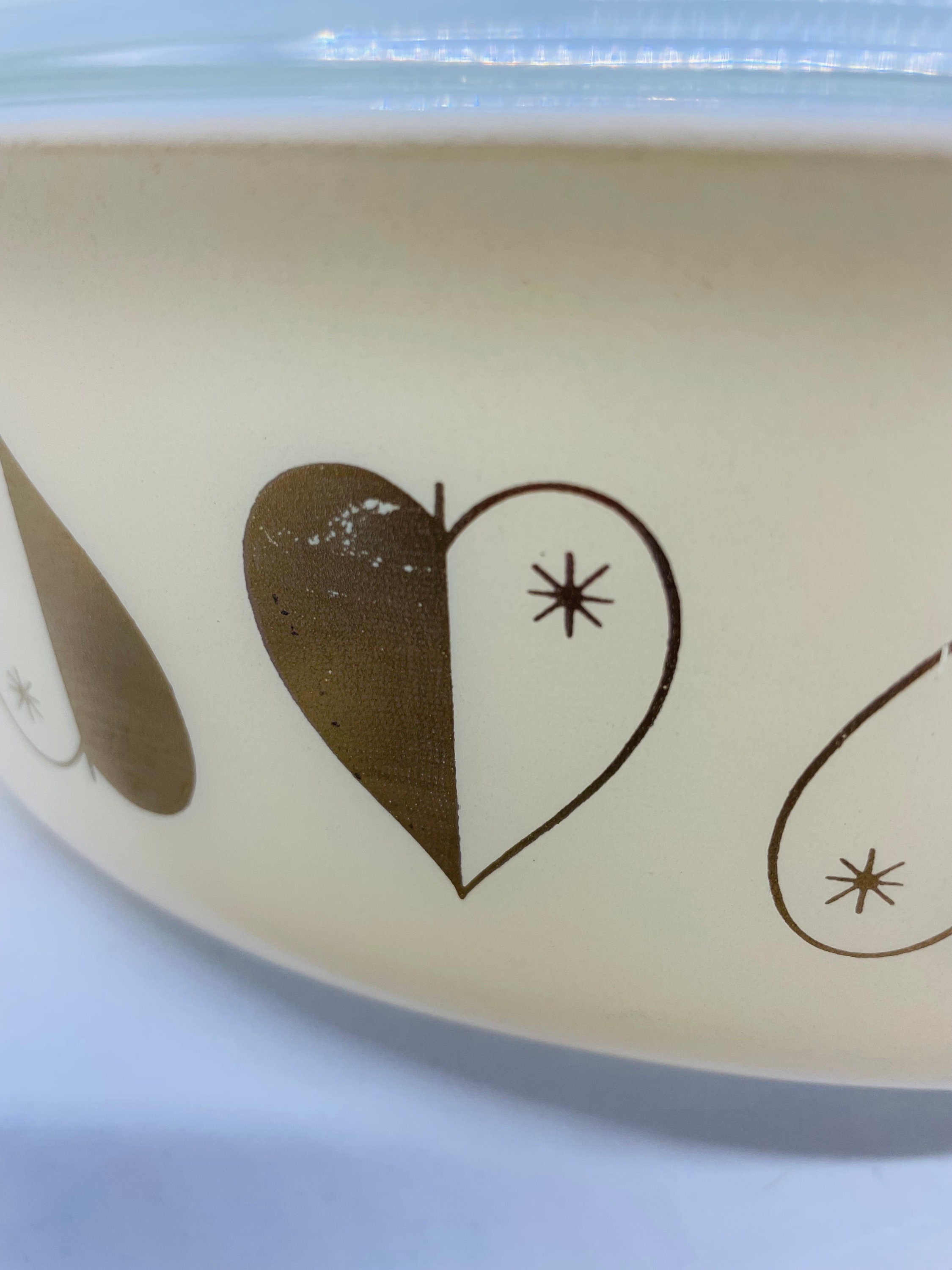 1958 PYREX Golden Hearts 2.5 Quart Casserole Dish - Etsy
