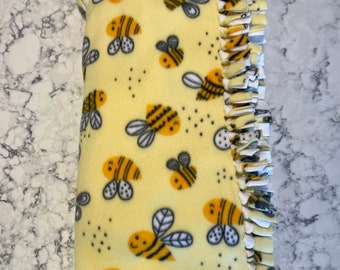 Bee Decor for Home | Bee Fleece Blanket | Bee Baby Blanket | Bumble Bee Decor | Bee Gift | Bee Couch Blanket | Bee Picnic Blanket |