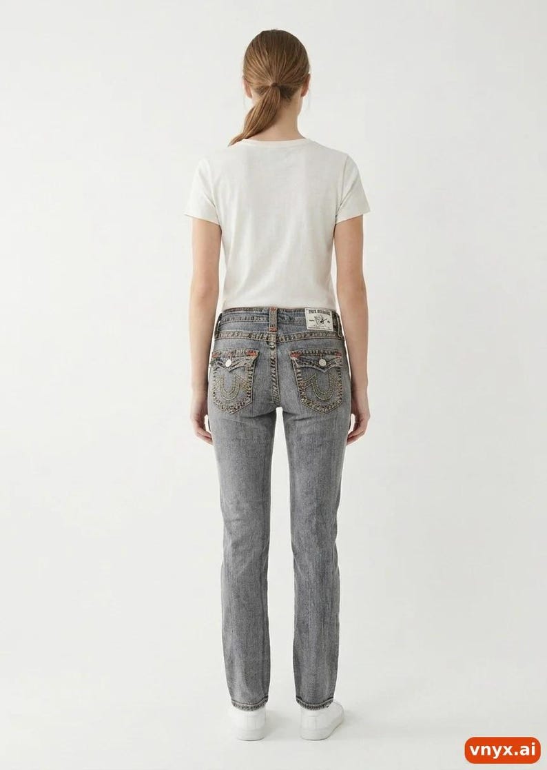 Slim True Religion Jeans in Grey size W25 / L29 image 2