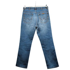 Gerade geschnittene Wrangler Jeans in Blau Normalgröße W34 Bild 4
