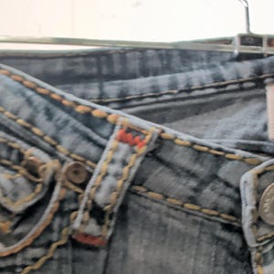 Slim True Religion Jeans in Grey size W25 / L29 image 5