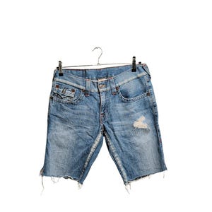 Distressed True Religion Jeans in Light Blue size W32 image 3
