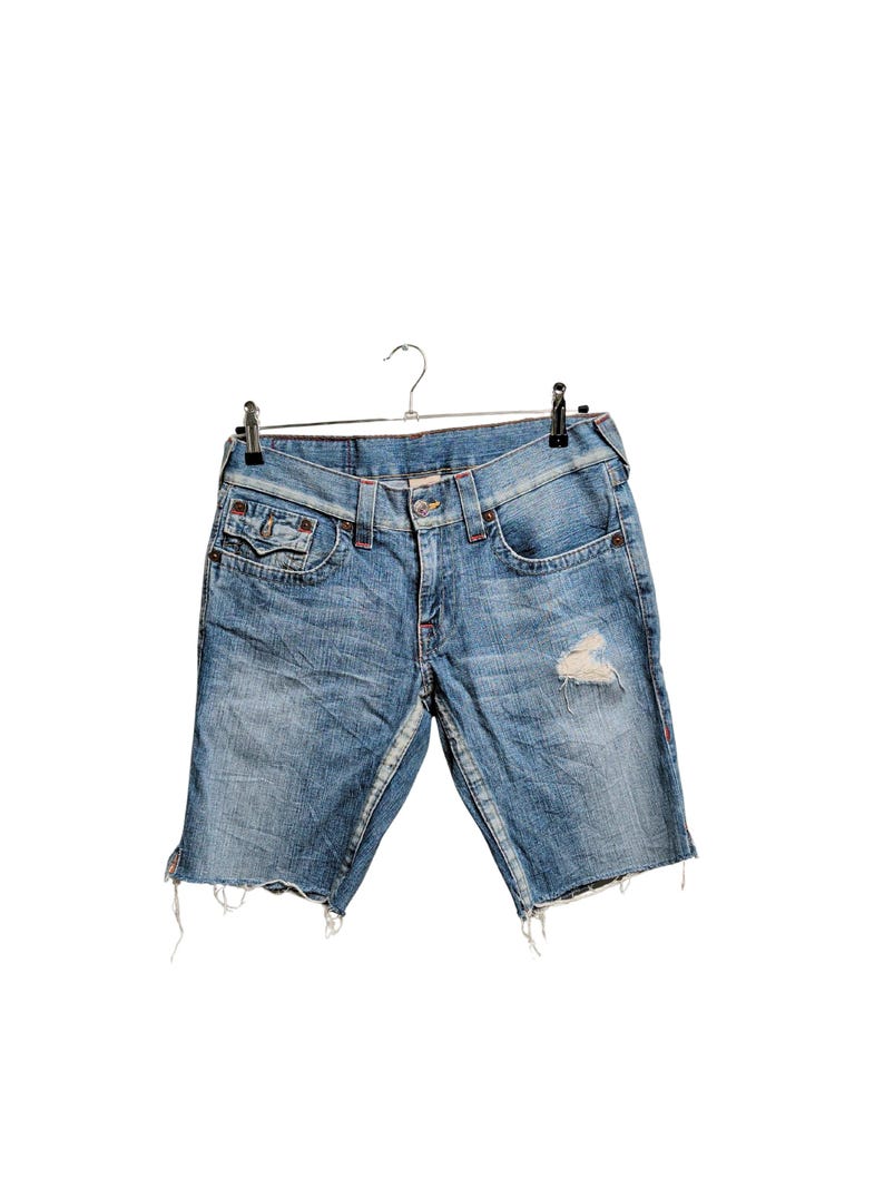 Distressed True Religion Jeans in Light Blue size W32 image 3