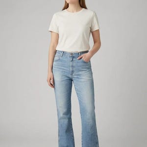 Vintage Relaxed Wrangler Jeans in Light Blue size W37 / L32 37