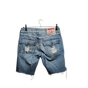 Distressed True Religion Jeans in Light Blue size W32 image 4
